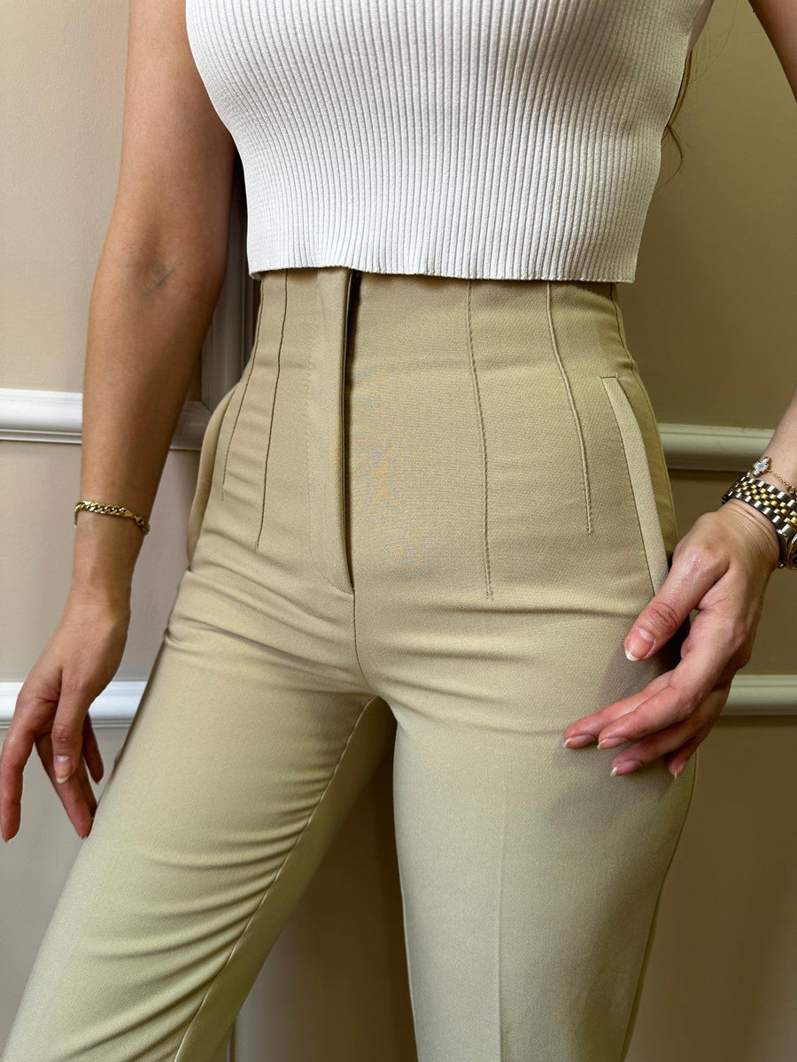 High-Waist Front Flounce Trouser